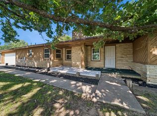 102 S Country Club Rd, Ada, OK 74820