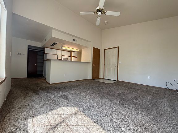 5th image of 3260 N Lakegrove Ln #201