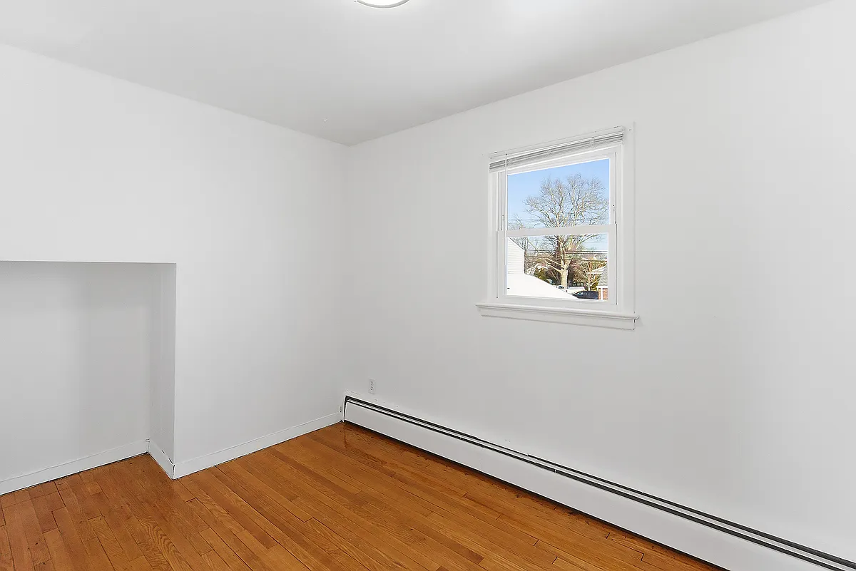 Building Photo - 71 Mitchell St #2