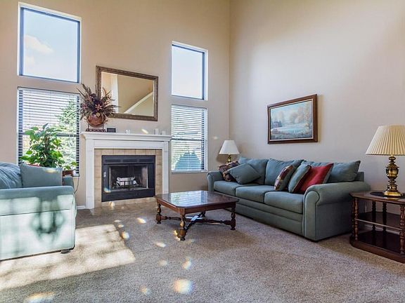 3rd image of 2448 Punderson Dr