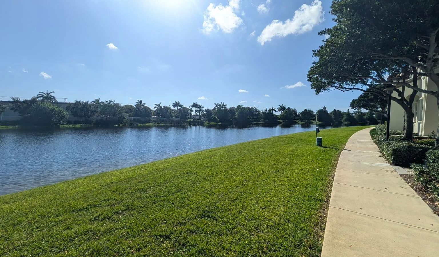 3 bed, 3.0 bath, 1770 sqft, $3,900 — Photo 4