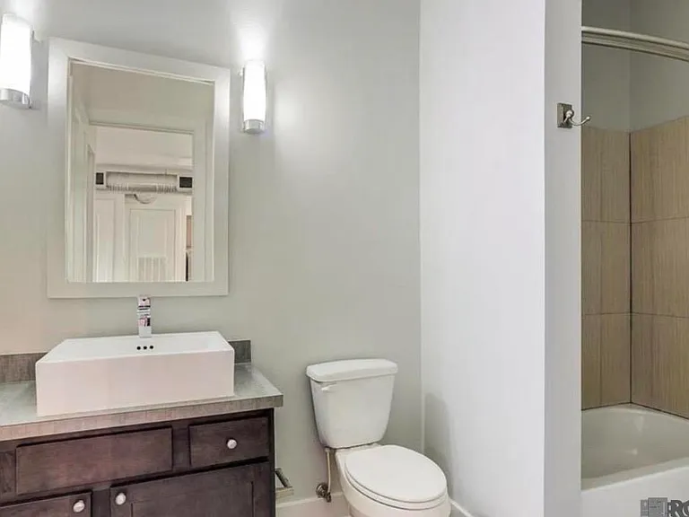 333 E Boyd Dr #17 — Photo 8