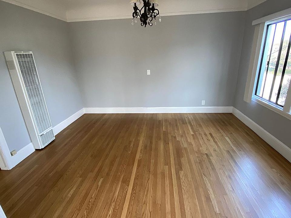 1st image of 255 Grand Blvd APT 3