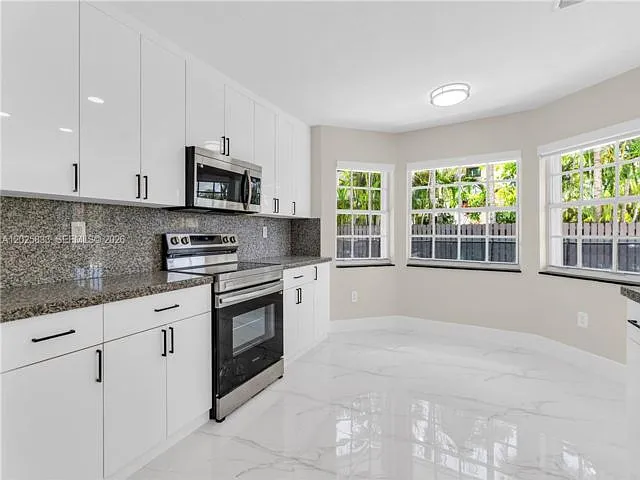 15834 SW 101st St — Photo 19