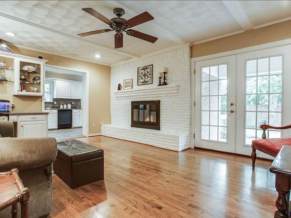 3rd image of 10533 Yorkford Dr