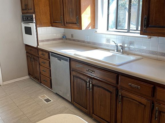 3rd image of 5858 S 67th East Ave
