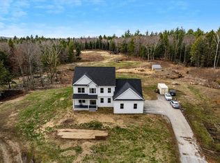 26 Meeting House Hill Rd, Deerfield, NH 03037