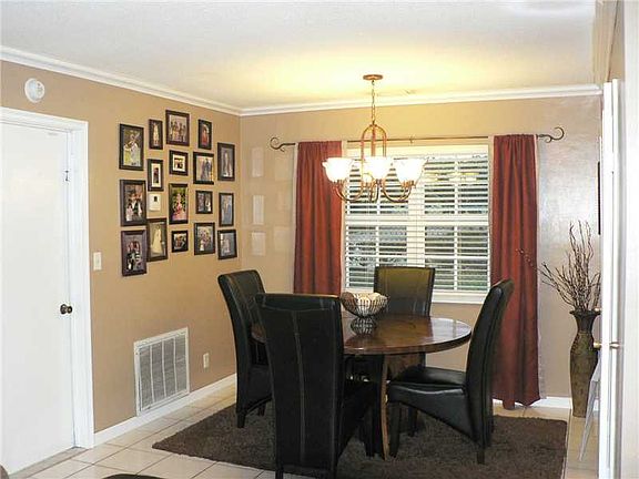 5th image of 6831 SW 8th Ct