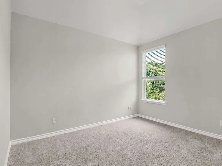 12250 Upton Park — Photo 43