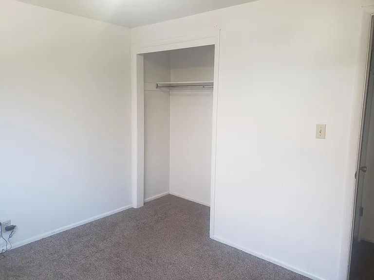 637 N 300 E — Photo 6