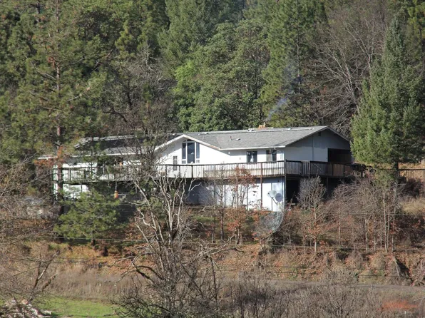 19649 E Evans Creek Rd, White City, OR 97503