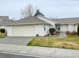 3518 S Huntington Loop, Kennewick, WA 99337
