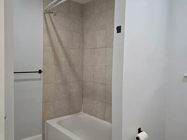 36 Spencer St #2 — Photo 12