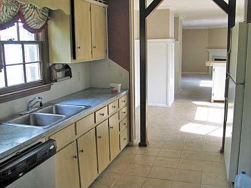 2nd image of 3157 Woodbridge Dr