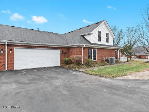 10017 Grey Hawk Dr, Louisville, KY 40219