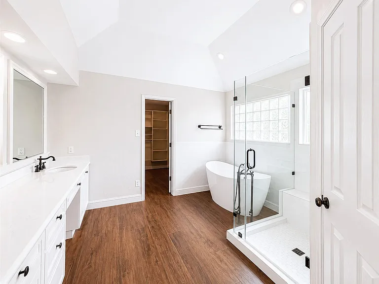 18 Doeskin Pl — Photo 30