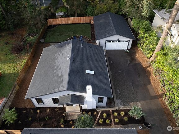 2nd image of 11035 17th Avenue NE