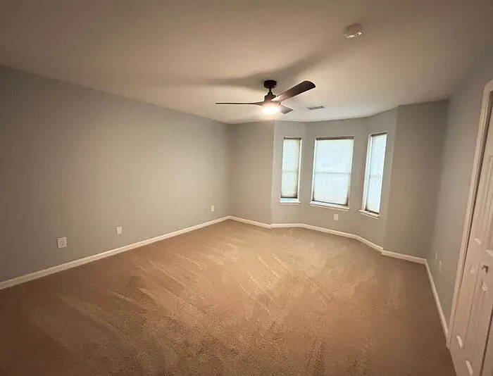 5 Southwell Ct — Photo 4