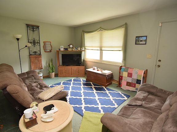 2nd image of 3420 Erwin St