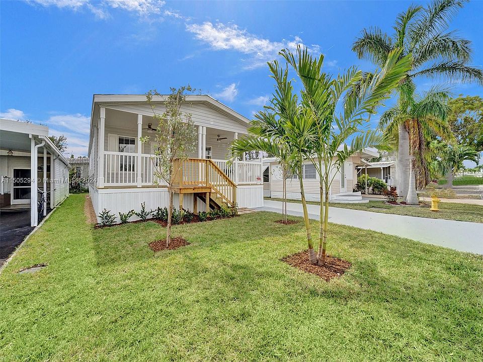 1st image of 2928 W Marina Dr