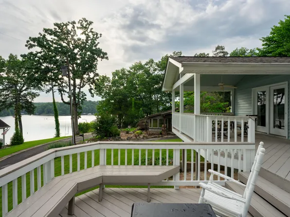 1724 Bream Ln, Soddy Daisy, TN 37379