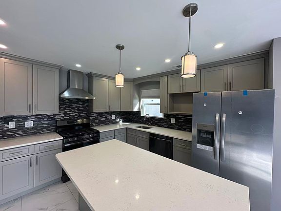3rd image of 88 Radford St #1
