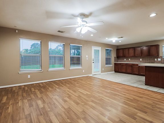 4th image of 16135 Cole Bridge Ln
