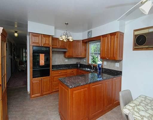 5th image of 8814 N Oak Park Ave