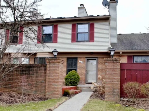 31164 Country Way, Farmington, MI 48331