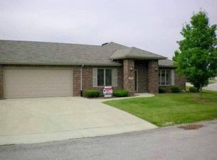 1725 S Patriot Dr, Yorktown, IN 47396