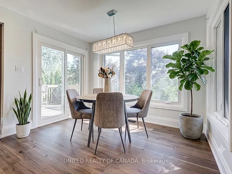 615 Sandford St — Photo 29