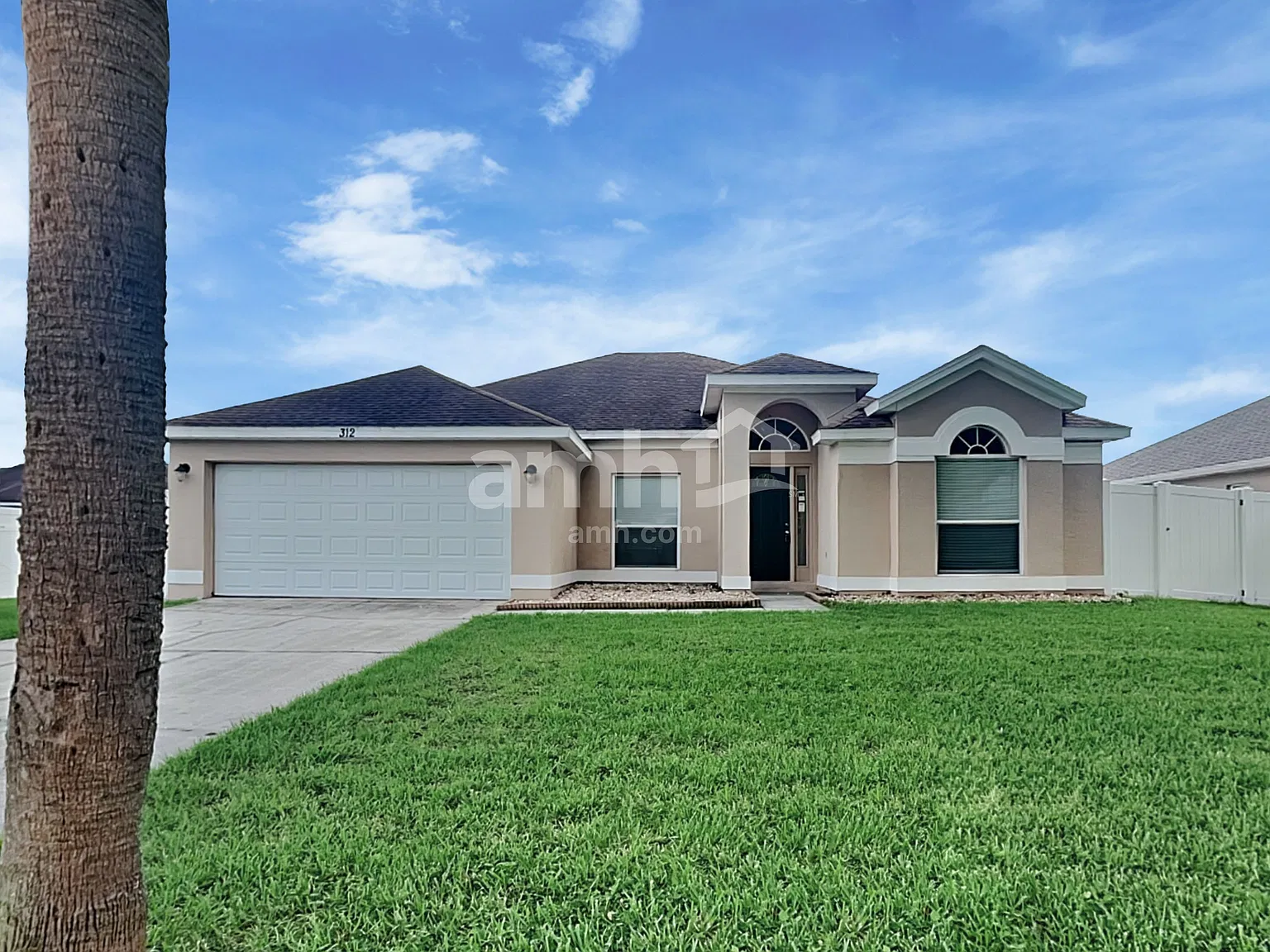 3 bed, 2.0 bath, 1710 sqft, $2,455 — Photo 1