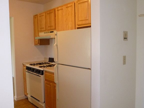 2nd image of 7 Kessler Farm Dr APT 168