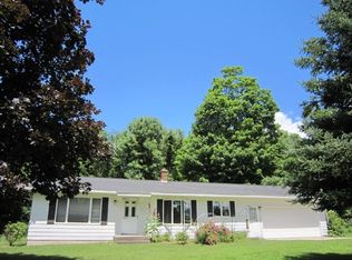 9985 S Locust Ave, Howard City, MI 49329