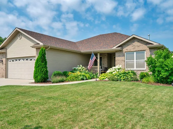 360 S Enrietta Dr, Coal City, IL 60416