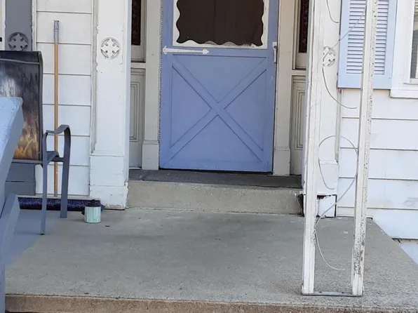 164 7th St, Salem, NJ 08079