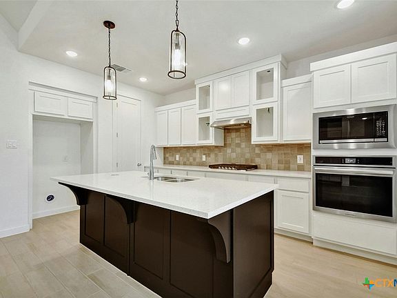 2nd image of 1644 Seekat Dr