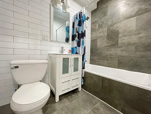 Rented by Yup Realty LLC | media 6