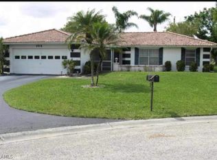 102 Winners Ct, Lehigh Acres, FL 33936