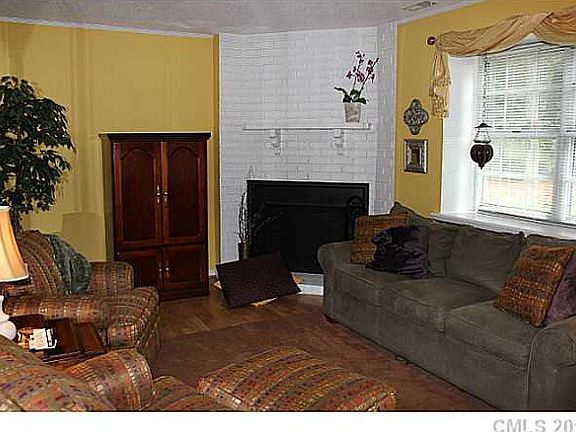 2nd image of 8507 Castle Pine Ct