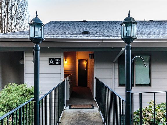3rd image of 23509 Lakeview Dr #A