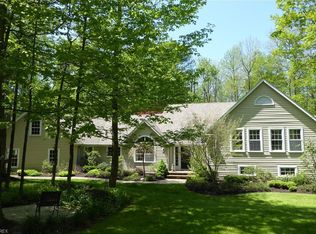 7940 Wedgewood Dr, Chesterland, OH 44026