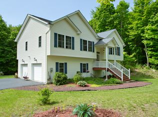 142 Haviland Rd, Poughkeepsie, NY 12601