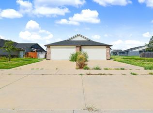 5758 E Bristol St, Wichita, KS 67220