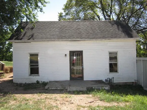 100 W Park Ave, Crane, MO 65633