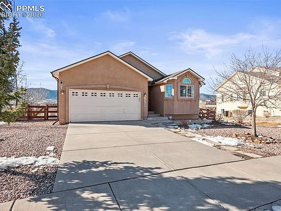 3rd image of 15704 Paiute Cir