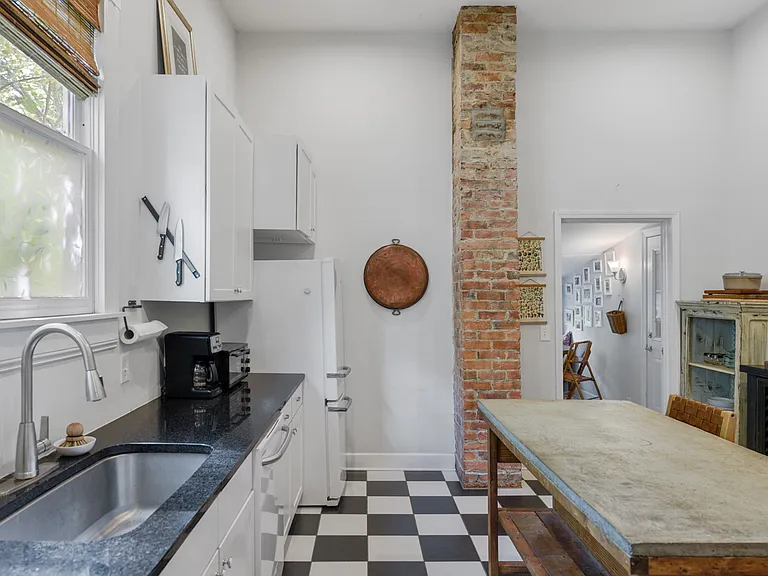 1022 Lischey Ave — Photo 6
