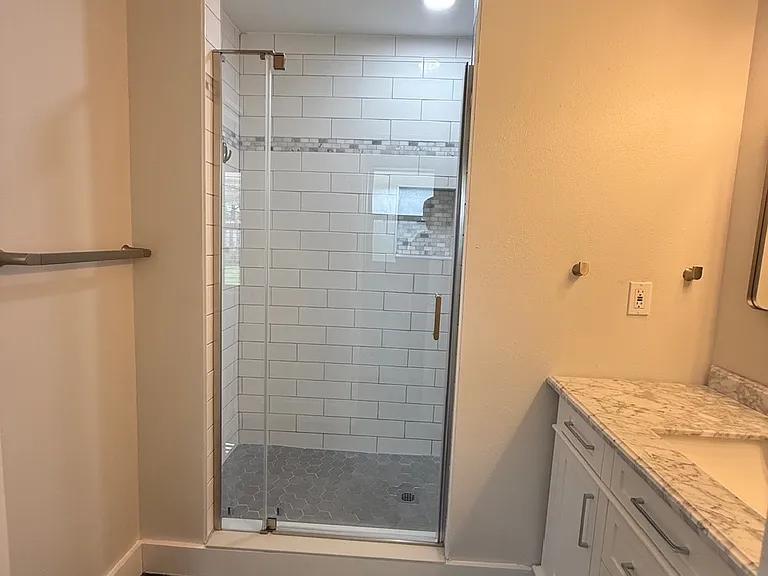 Primary bedroom, full bath