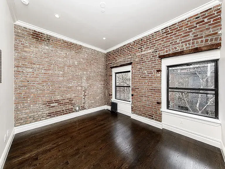 222 E 12th St #5A — Photo 4