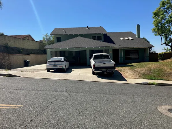 3220 N Lamer St, Burbank, CA 91504